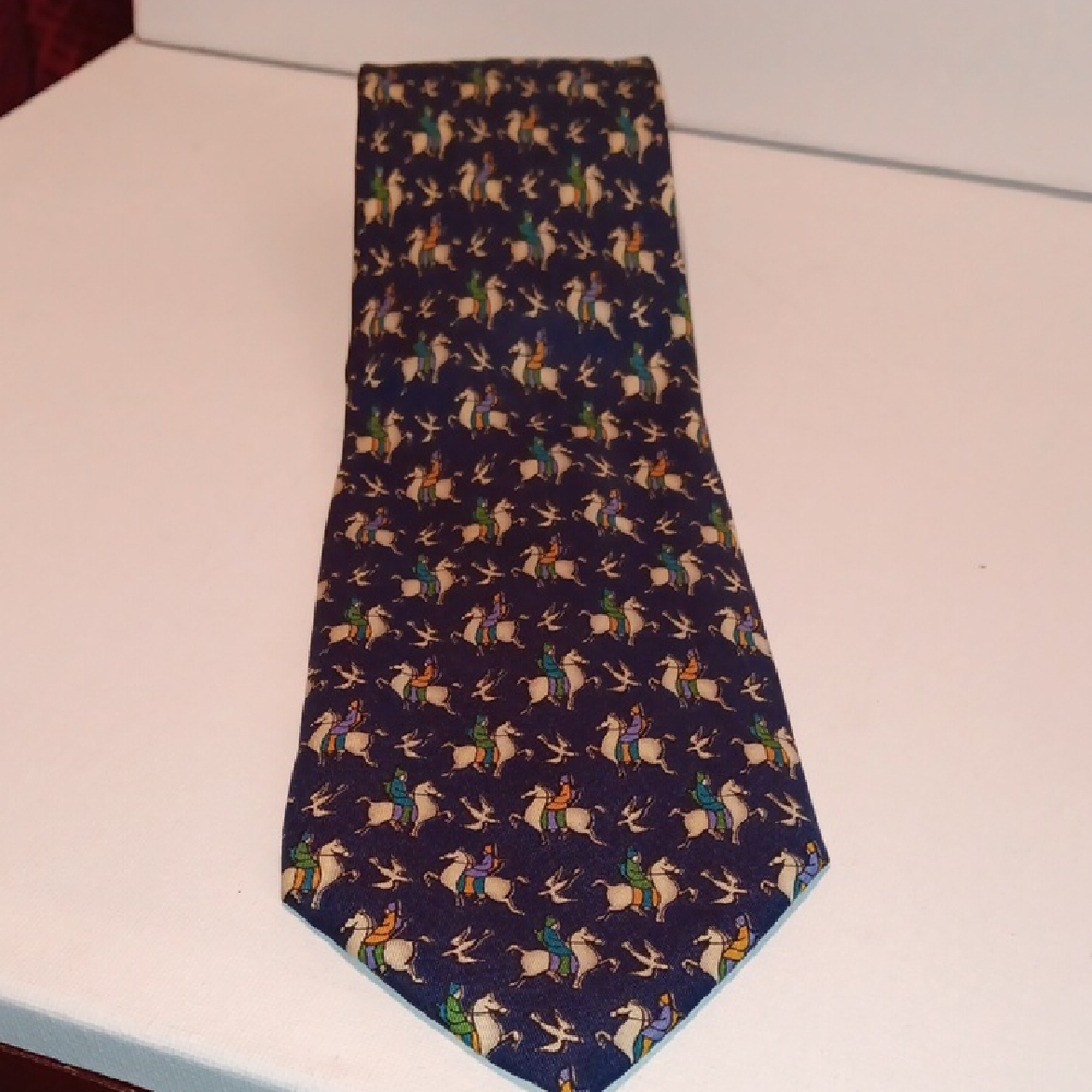 Salvatore Ferragamo Elegant Blue and Yellow Patterned Tie for Formal Occasions